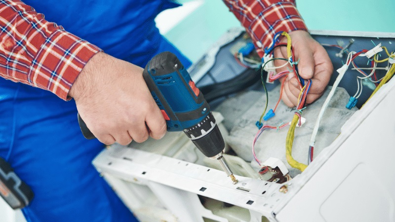 Evren Viessmann Viessmann çamaşır makinesi kart tamiri – Su almama arızası orijinal parça ile giderildi. - Teknik servis örneği